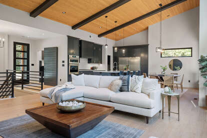 Contemporary House Plan #2464-00136 Build Photo