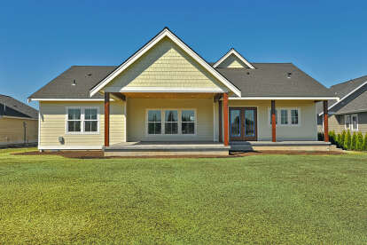 Ranch House Plan #2464-00138 Build Photo