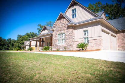 Craftsman House Plan #1070-00306 Build Photo