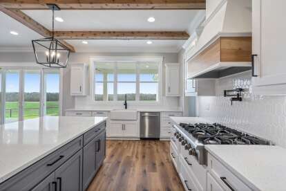 Modern Farmhouse House Plan #1070-00310 Build Photo