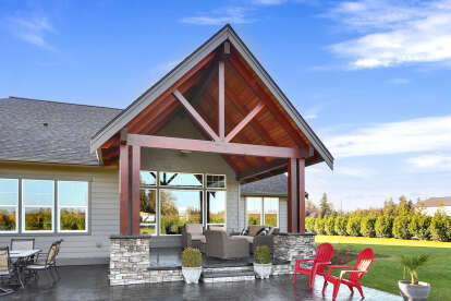 Craftsman House Plan #2464-00153 Build Photo