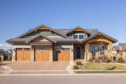 Craftsman House Plan #5631-00259 Build Photo