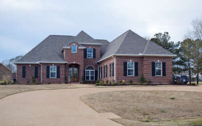 Traditional House Plan #9279-00054 Build Photo