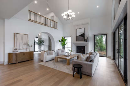 Modern Transitional House Plan #8937-00104 Build Photo