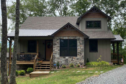 Craftsman House Plan #940-01229 Build Photo