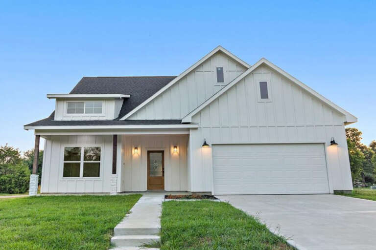 House Plan House Plan #32462 Front Elevation 