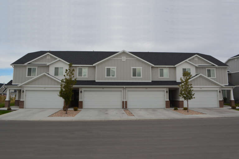 Traditional Fourplex Plan - 1,692 Square Feet, 3 Bedrooms, 2.5 ...