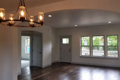 Craftsman House Plan #7011-00007 Build Photo