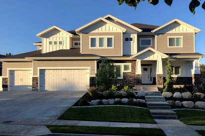 Craftsman House Plan #6785-00011 Build Photo