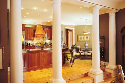 Modern Farmhouse House Plan #048-00310 Build Photo