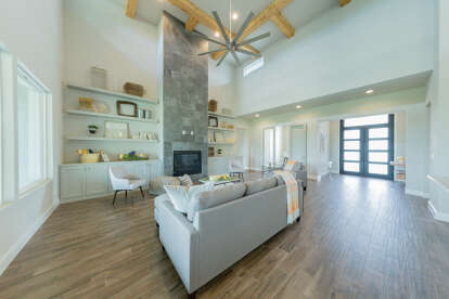 Modern House Plan #8314-00039 Build Photo