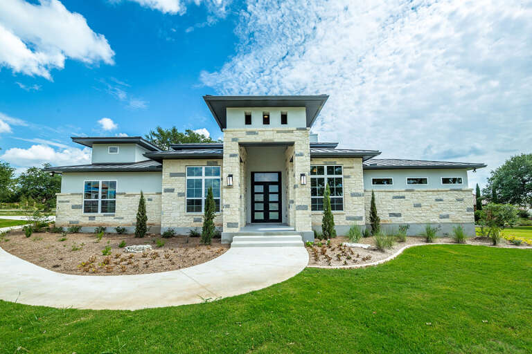 House Plan House Plan #33649 Front Elevation 