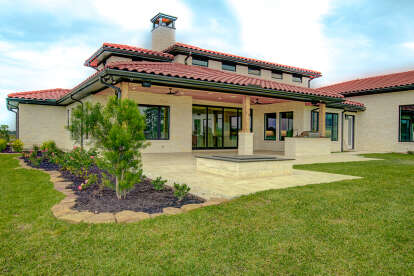 Modern House Plan #8314-00040 Build Photo