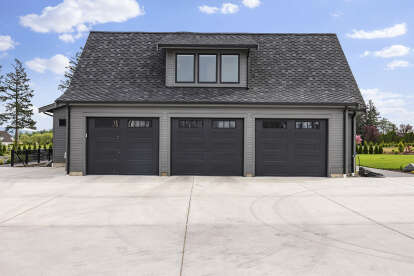 Craftsman House Plan #2464-00172 Build Photo