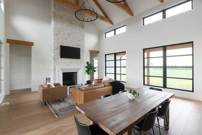 Modern Farmhouse House Plan #2464-00174 Build Photo