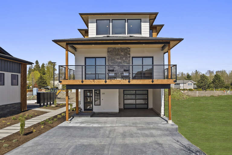 House Plan House Plan #33923 Front Elevation 