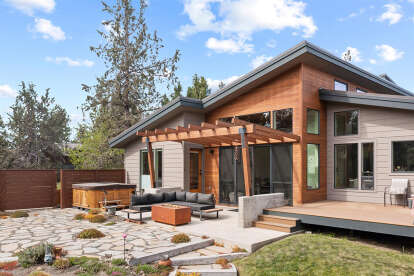Contemporary House Plan #5460-00012 Build Photo
