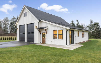 Barn House Plan #2464-00189 Build Photo