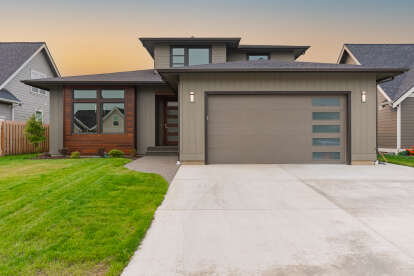 Modern House Plan #2464-00196 Build Photo