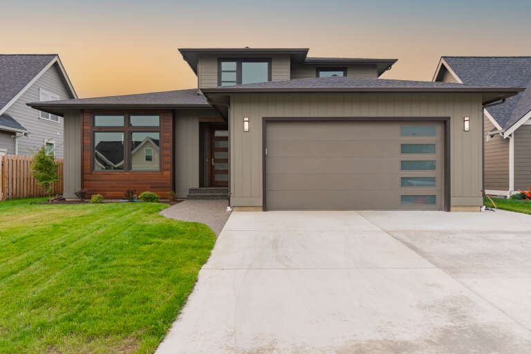 House Plan House Plan #34103 Front Elevation 