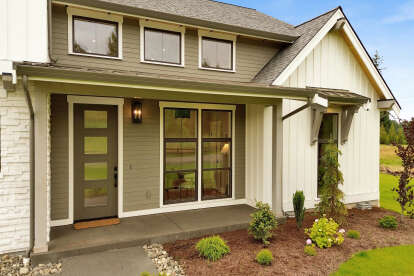 Modern Farmhouse House Plan #2464-00202 Build Photo