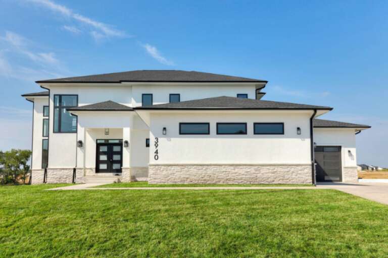 House Plan House Plan #34656 Front Elevation 