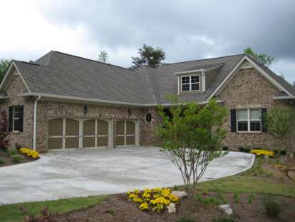 Ranch House Plan #286-00009 Elevation Photo