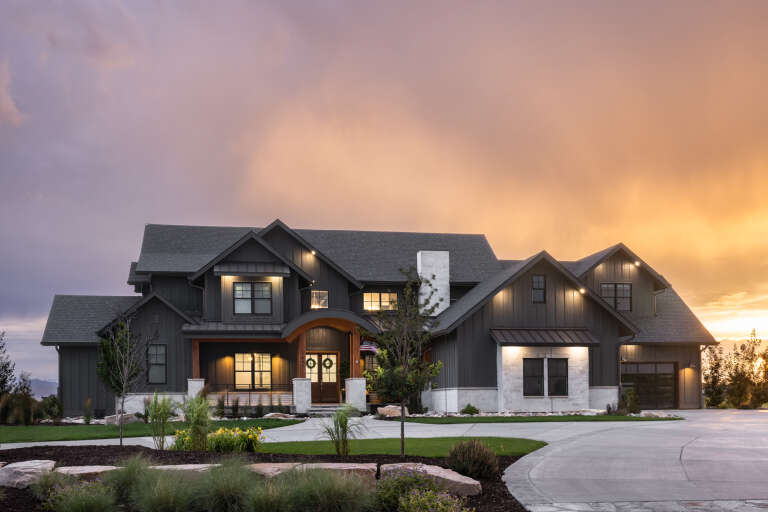House Plan House Plan #34672 Front Elevation 