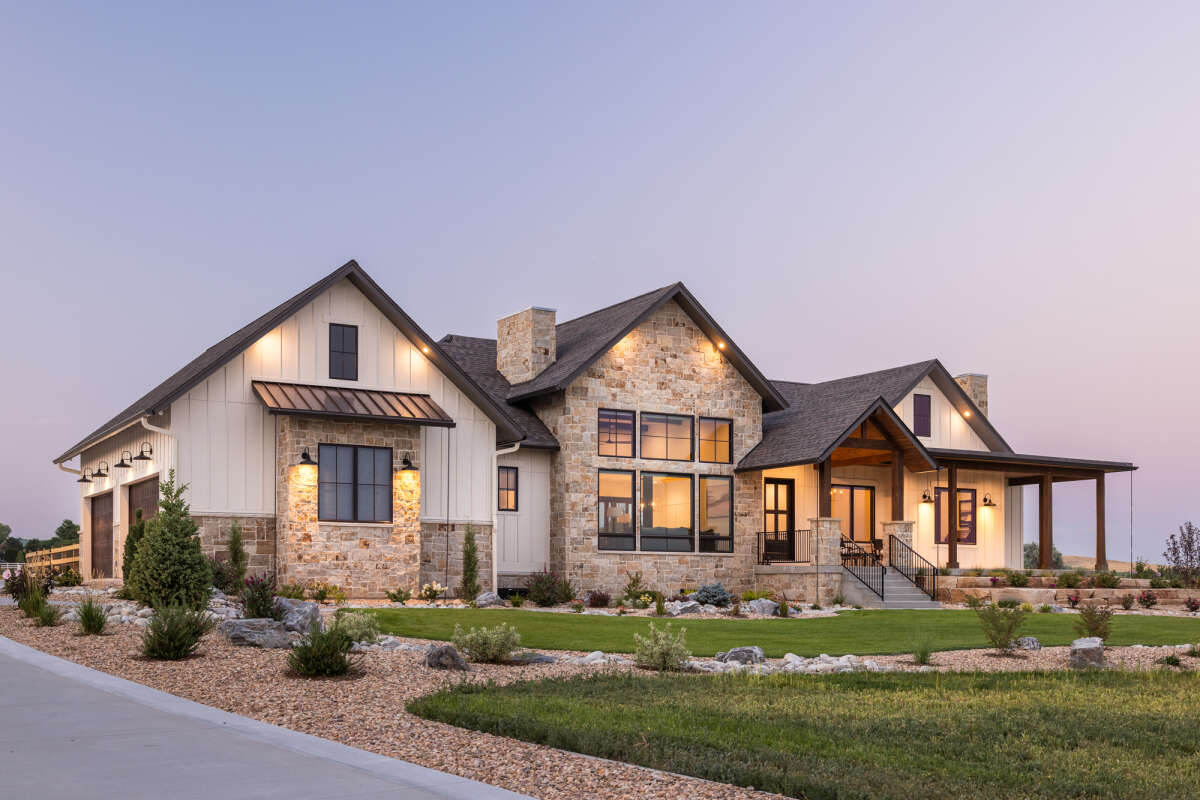 Modern Transitional Plan - 2,645 Square Feet, 2-5 Bedrooms, 2.5 Bathrooms | Floor  Plan #5631-00306 | America's Best House Plans, image size:1200x800