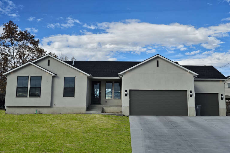 House Plan House Plan #34880 Front Elevation