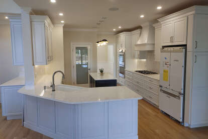 Cape Cod House Plan #402-00990 Build Photo