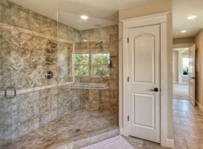 Northwest House Plan #341-00010 Build Photo