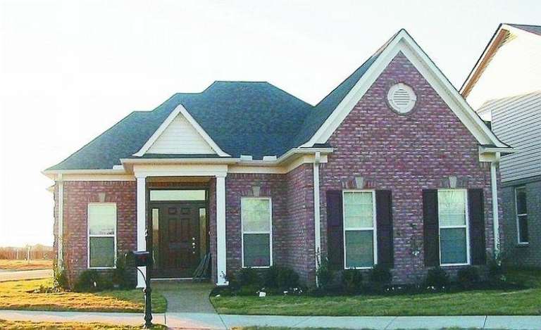 Narrow Lot House Plan #053-00582 Elevation Photo