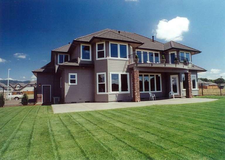 Georgian House Plan #035-00085 Elevation Photo