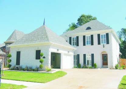 4 Bed, 2 Bath, 3048 Square Foot House Plan - #053-00865